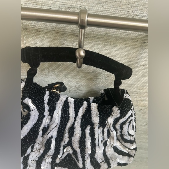 New Anthropologie sequin beaded animal clutch crossbody bag black white zebra - Picture 10 of 17